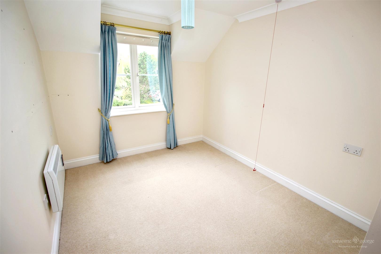 Bath Road, Calcot, Reading